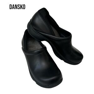Dansko women’s shoes 37 black leather clogs non slip occupational
